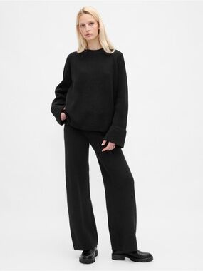 GAP Black Wide-Leg Knit Pants